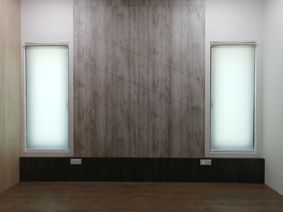 SUNSCREEN ROLLER BLIND